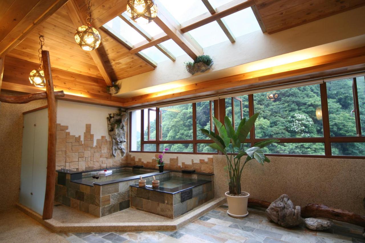 Chief Villa Hot Spring Resort Ren'ai Esterno foto